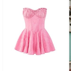 Nana Jaqueline pretty pink dress size small.